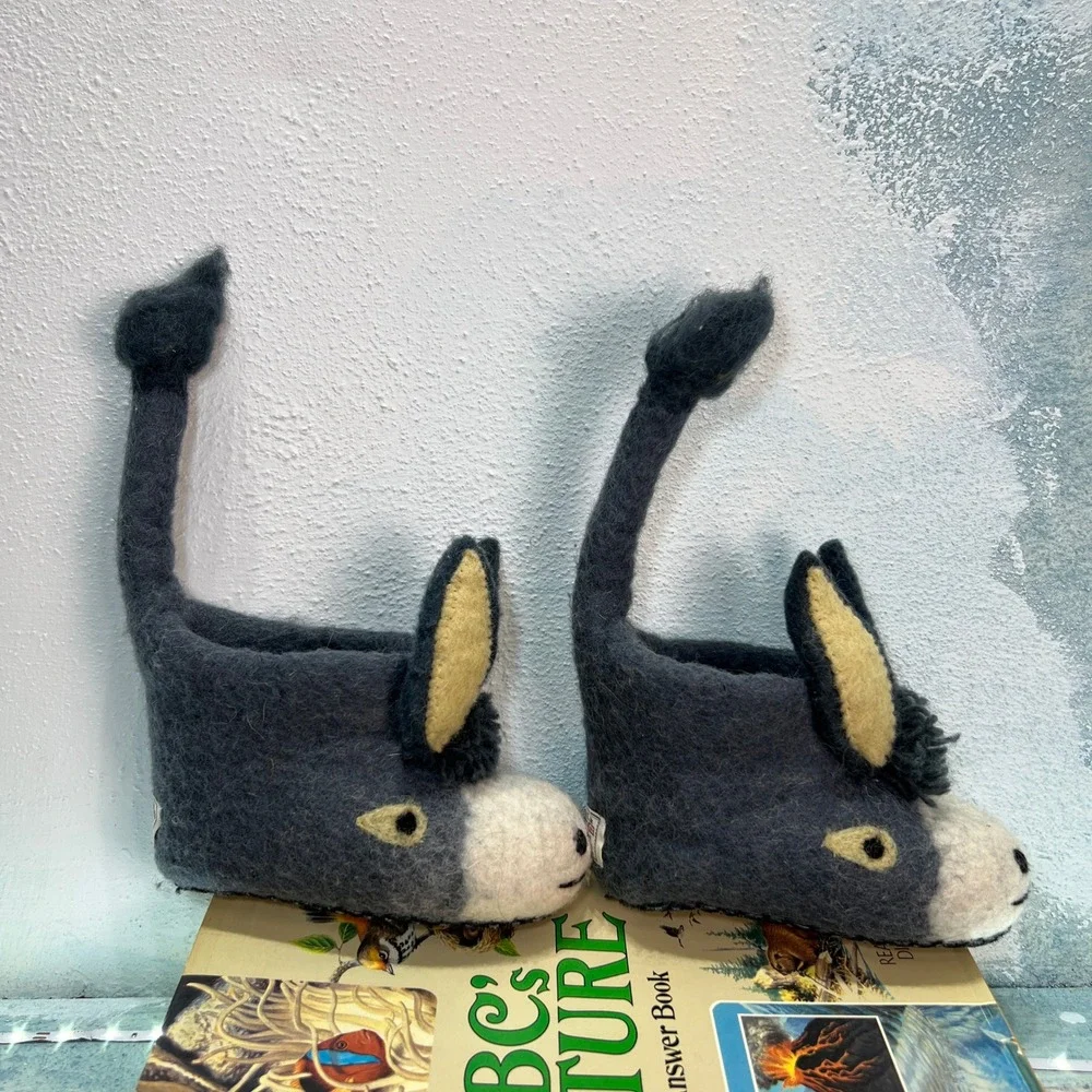 Sew Heart Felt Darci Donkey Slippers Kids 2-3 Yrs Sole Grey Wool House Shoes EUC